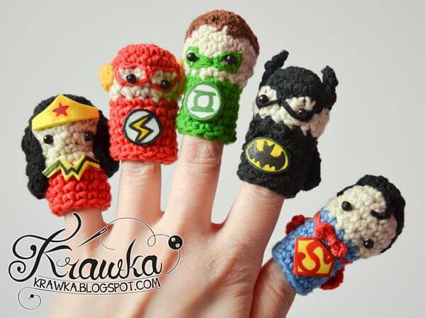 Superheroes Finger Puppets Set