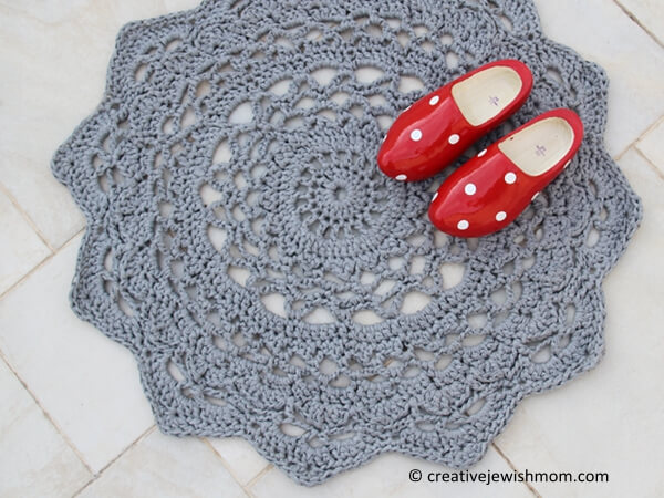 Crocheted Doily Rug Pattern