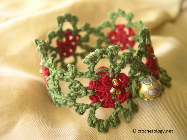 Christmas Motifs Bracelet
