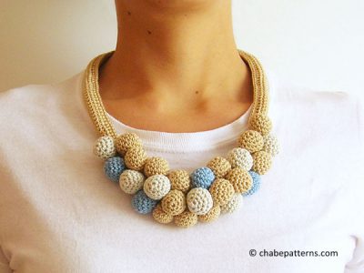 Crochet beads’ necklace