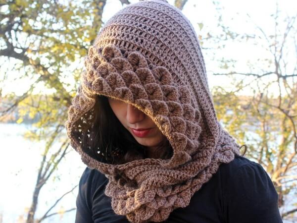 A Crocodile Stitch Hood
