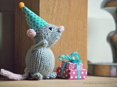 Marisol the Knitted Mouse