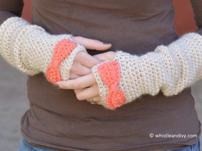 Dainty Bow Crochet Arm Warmers