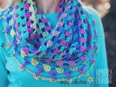 LILY’S SWEETHEART COWL