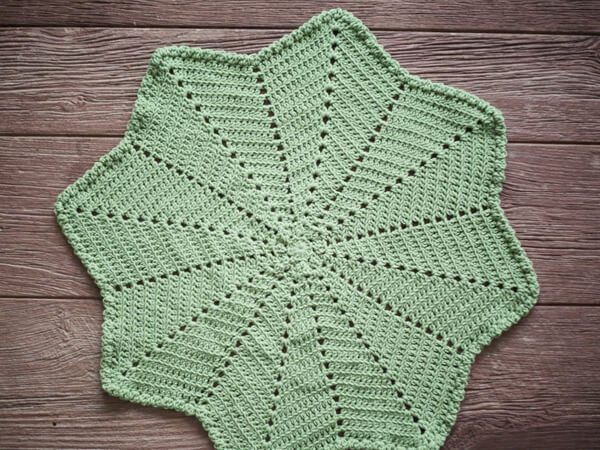 BABY BONNET AND BLANKET