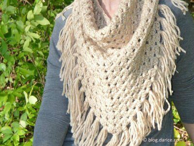 CROCHETED TRIANGLE SCARF PATTERN