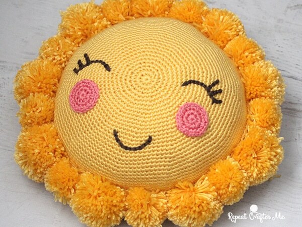 crochet pompom sunshine pillow