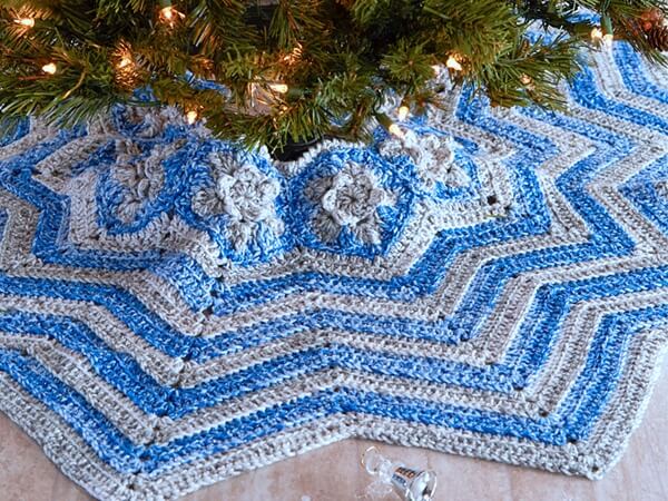 Snowflake Tree Skirt