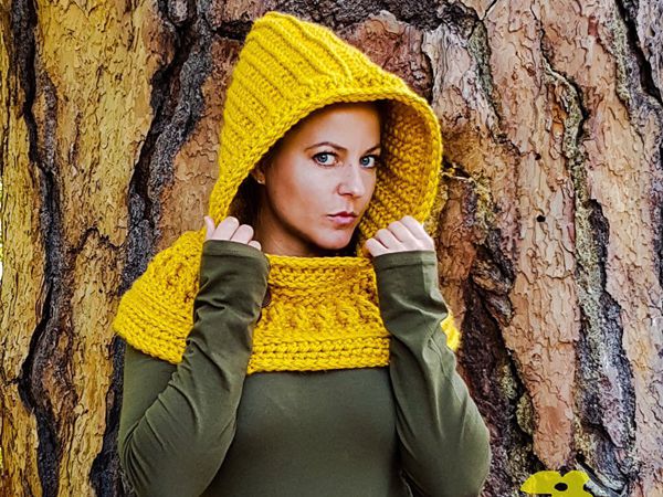 The Harmony Hooded Cowl