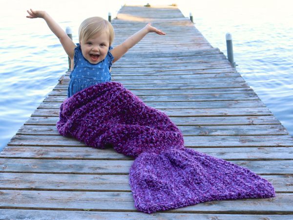 Easy Crochet Mermaid Tail Blanket
