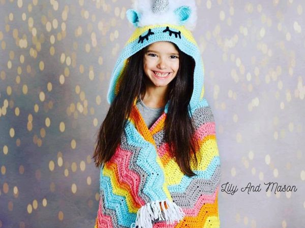 crochet Rainbow Unicorn Blanket pattern