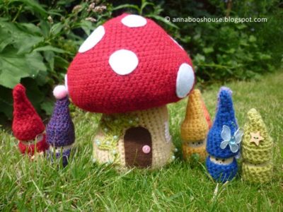 Crochet Toadstool free pattern