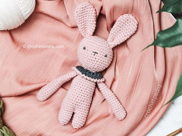 crochet Rose Bunny Amigurumi free pattern