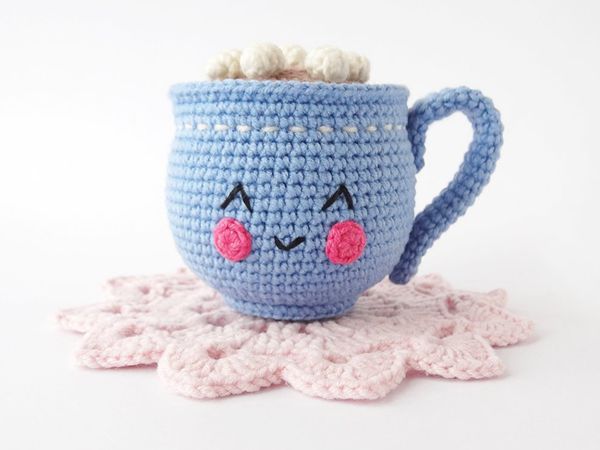 crochet Hot Cocoa with Marshmallows amigurumi pattern