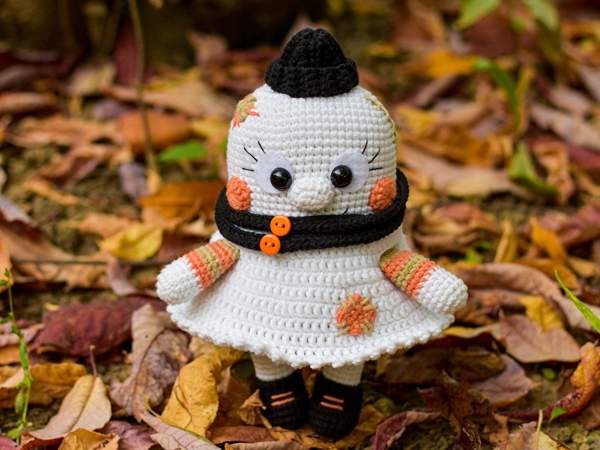 crochet Pretty Little Ghost amigurumi pattern