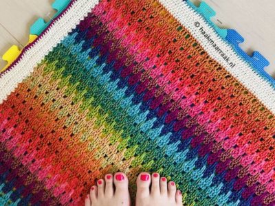 crochet Big Larksfoot Rainbow Blanket free pattern
