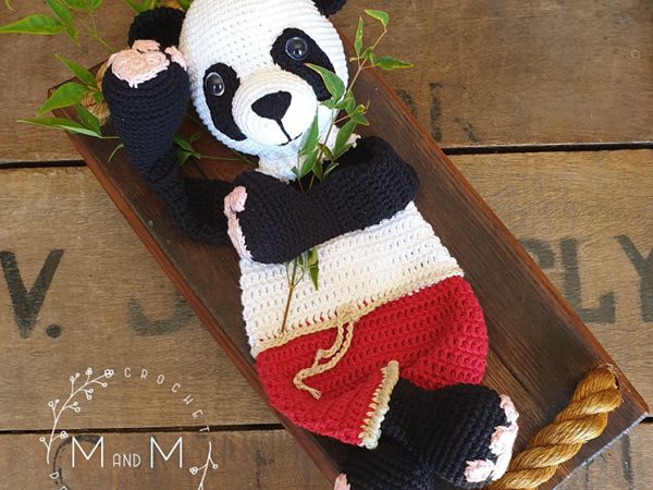 crochet Giant Panda Bear free pattern
