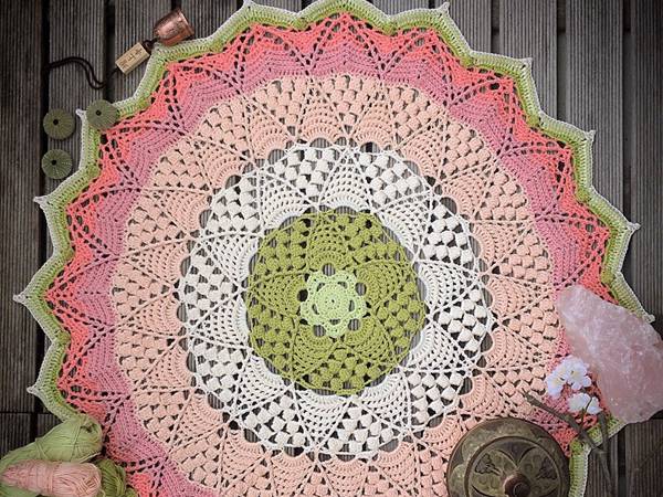 crochet Lotus & Blossom Mandala easy pattern
