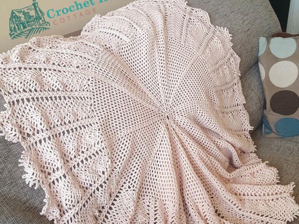 crochet Vintage Waterlily Circular Baby Blanket easy pattern