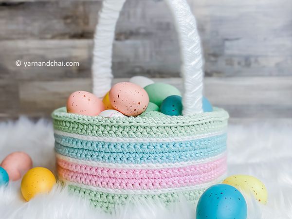 crochet Classic Easter Basket free pattern