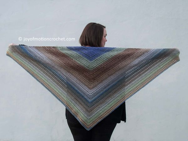 crochet Ice To Bloom Shawl free pattern