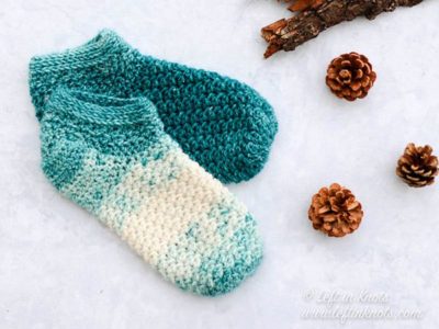 crochet Snowball Slipper Socks free pattern