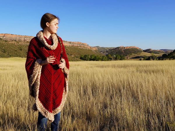 crochet Spiced Cranberry Poncho Easy Pattern