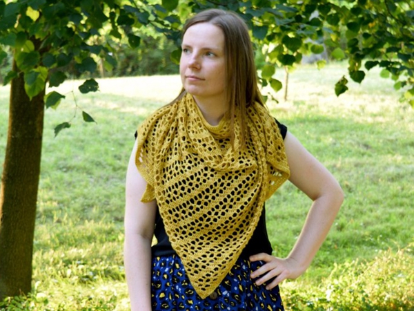 crochet Goldenrod Shawl free pattern