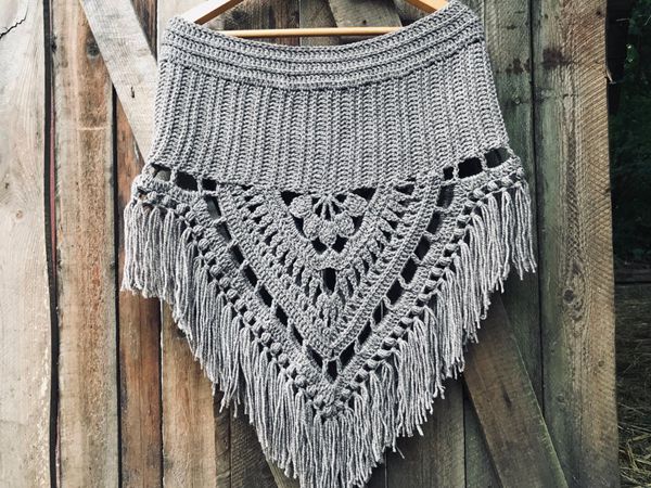 crochet The Spirit Poncho easy pattern