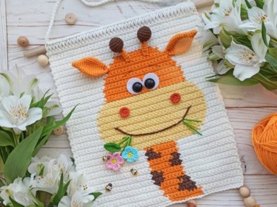 crochet Giraffe Wall Hanging free pattern