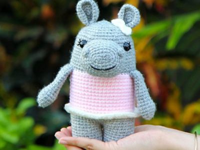 crochet Hattie the Hippo free pattern
