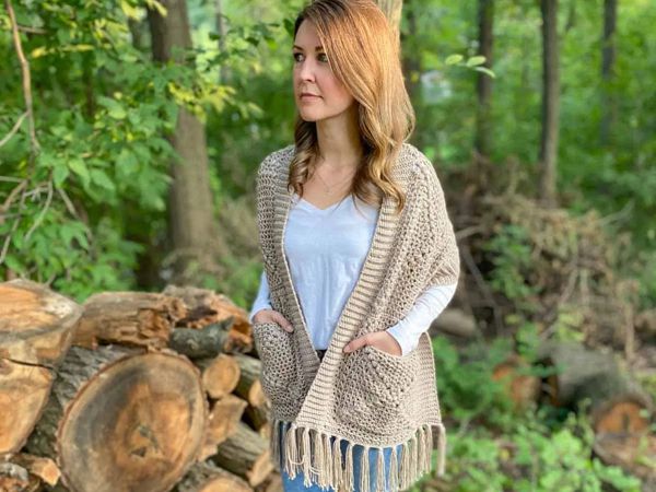 crochet Pine Gap Pocket Shawl free pattern