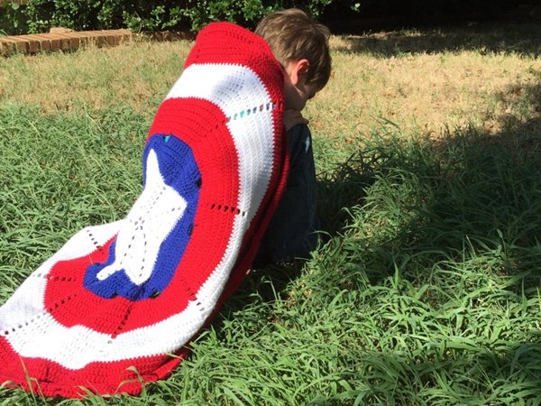 crochet Superhero Pattern Cape Blanket easy pattern