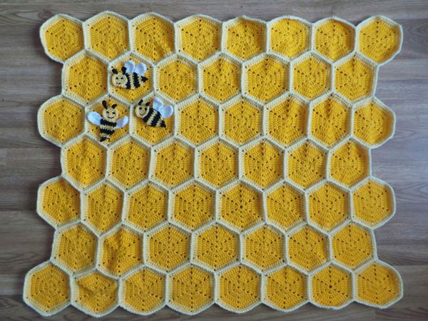 crochet Bee Happy Honeycomb Baby Blanket easy pattern