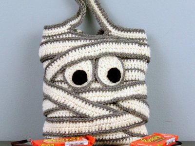 crochet Mummy Trick-or-Treat Bag easy pattern