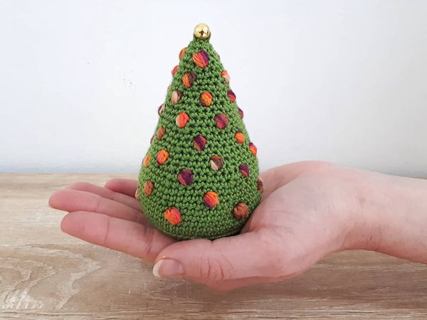 crochet Christmas Tree Ornament free pattern