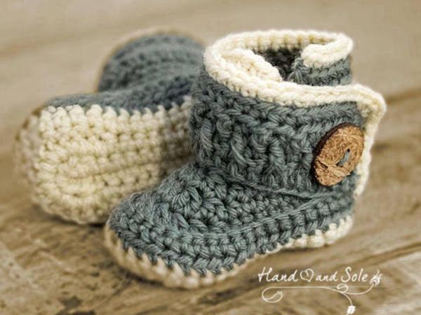 crochet Chunky Wrap Baby Booties easy pattern