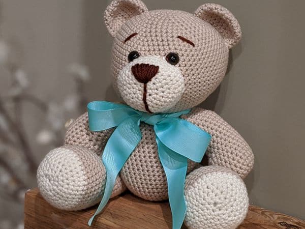 Classic Crochet Teddy Bear free pattern