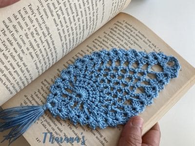 crochet Lace Pineapple Bookmark free pattern