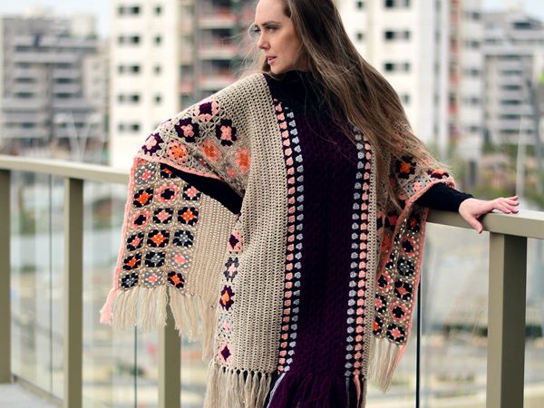 crochet OOAK Granny Square Poncho easy pattern