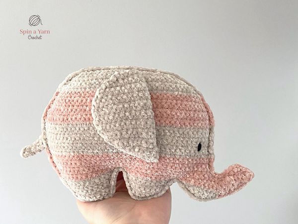 crochet Chubby Elephant free pattern