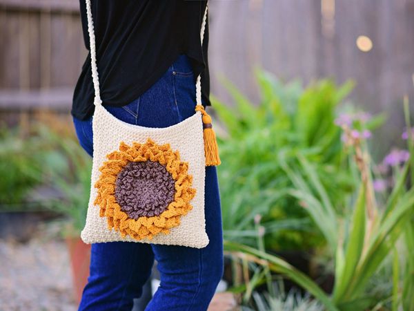 Crochet Sunflower Bag | Crochet Shoulder Bag- Blingcute.com