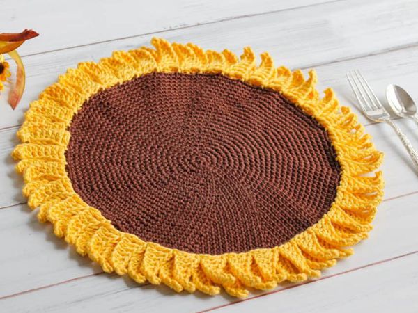 crochet Sunflower Placemat free pattern