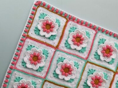 Crochet Baby Girl blanket with 3D flowers free pattern