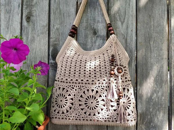 Lace Motifs Boho Bag – Share a Pattern