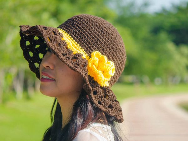 crochet Cappuccino Frappe Sun Hat free pattern