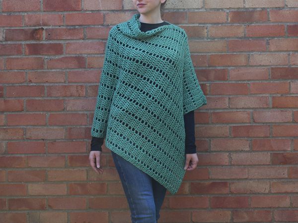 Darla Asymmetrical Poncho – Share a Pattern