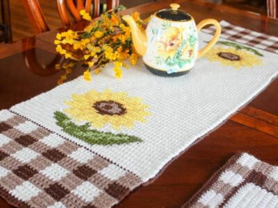 crochet Sunflower Table Runner free pattern