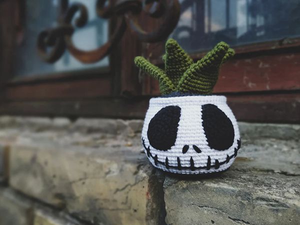 crochet Halloween Succulent easy pattern