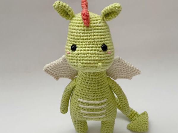 crochet Odile the dragon free pattern